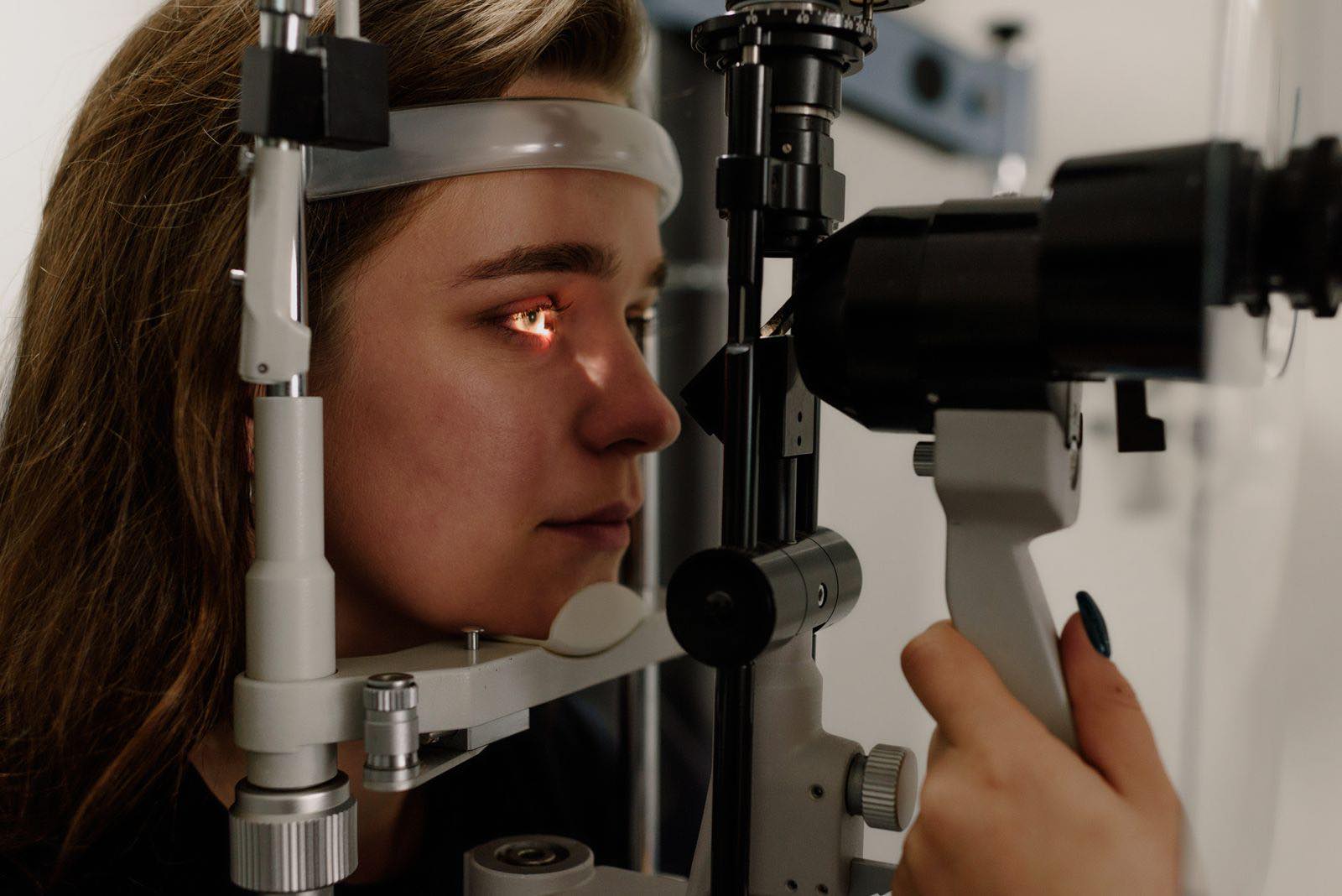 Cirurgia refrativa em Brasília: quem não pode operar e quem precisa esperar
